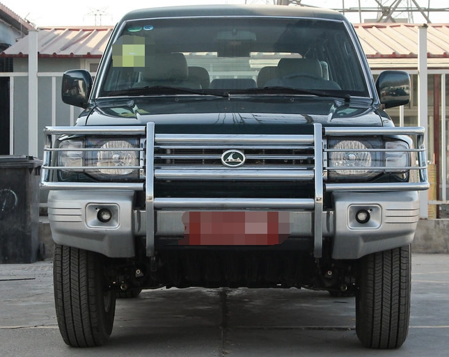 猎豹汽车-黑金刚,整体的设计理念十足,外表尽显霸气风采