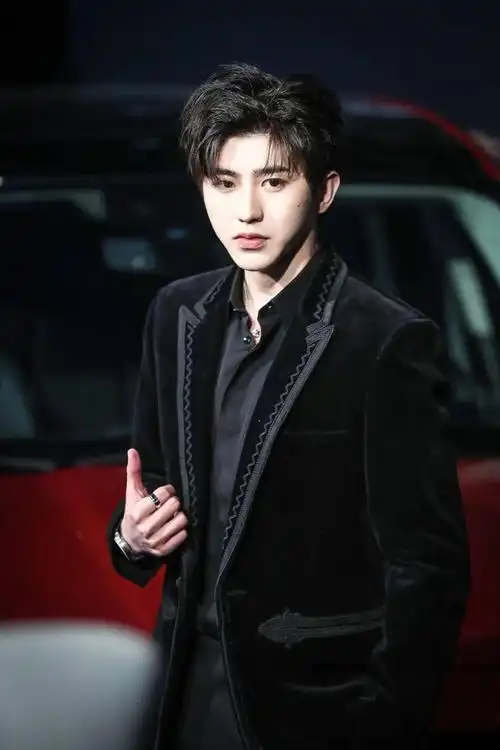 知名男艺人被起诉此前曾发布道歉声明