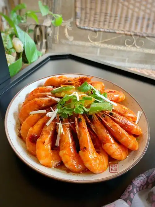 这样做基围虾太赞了!好吃到舔手指,还下饭