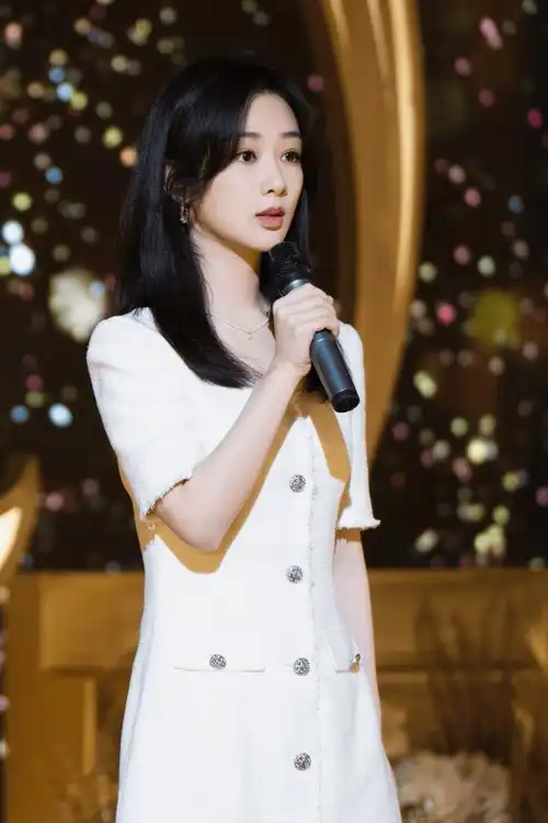 私荐||杨紫新剧《承欢记》:亦舒女郎也开始穿百元单品啦?