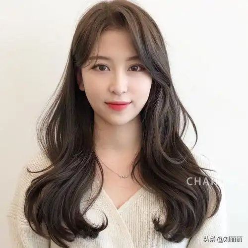 新女神发型19款,不论长短都很美,看完忍不住都想试一试