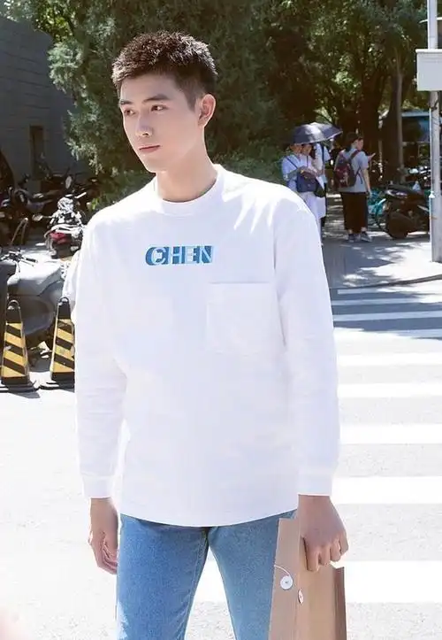 "小减瘦身,大减换人":陈飞宇曾"胖成球",向佐旧照不敢认!