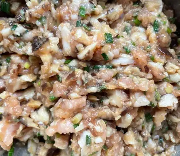 今日份美食推荐香菇猪肉馅饺子09