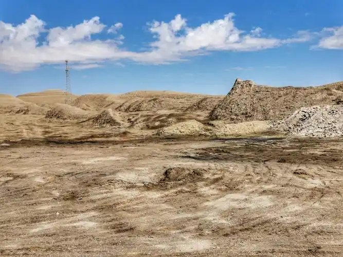 柴达木戈壁风光