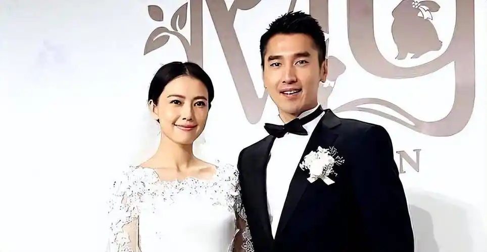 高圆圆:为爱流过4次泪,嫁赵又廷后为爱隐退,42岁被宠成公主_成为了