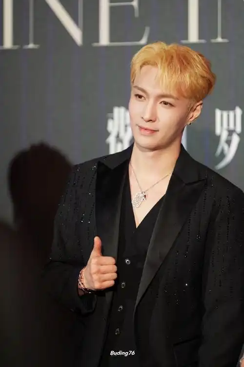 张艺兴出席戛纳电影节##qeelin全球品牌代言人张艺兴