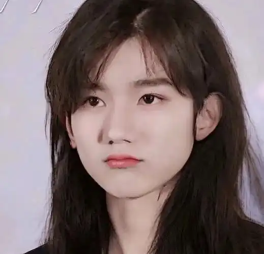 蔡徐坤成贵气小公主,而他才叫惊为天人_女装_鹿晗才_胡先煦