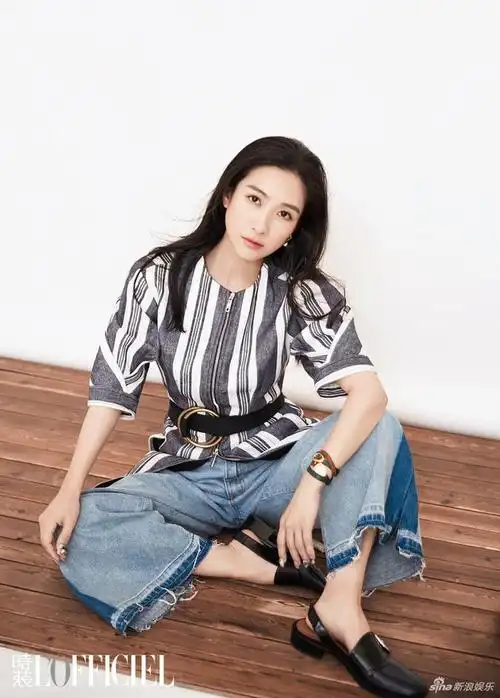 陶昕然深夜发文斥娱圈怪状会拍照的就敢演戏