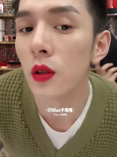 纪梵希红丝绒口红n37李佳琦直播试色