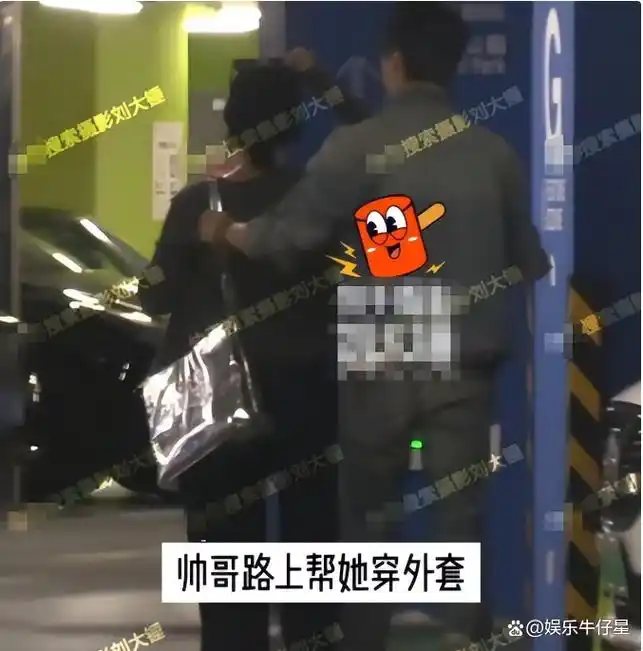 同居试婚!37岁黄龄携男友逛街获亲密熊抱,男方高大帅气超暖心