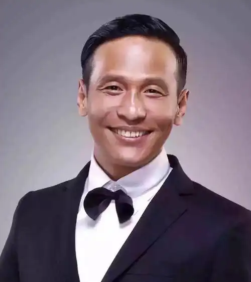 宋小宝是荧屏上的一名非常出色的喜剧演员,他出演过很多的经典小品让