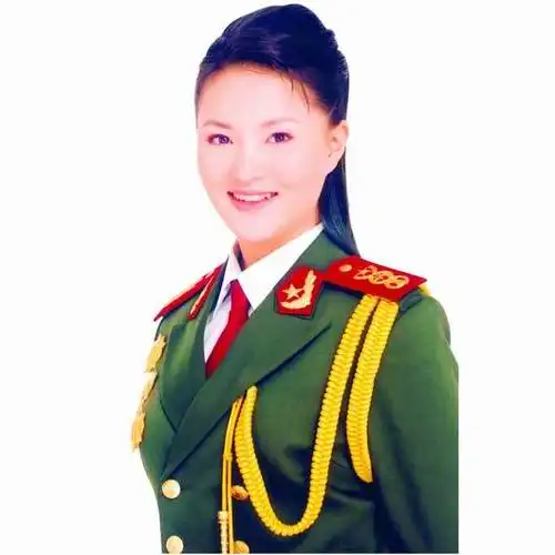 图文一个士兵的故事主演雷佳