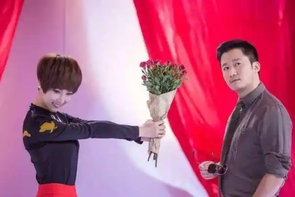 原创怪不得吴京同意谢楠留短发长发形象堪称惊艳实在是太美了吧老婆