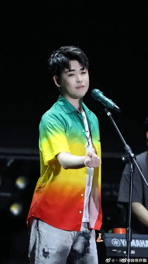 开心果 的想法: 张云雷音乐节 | 彩虹宝宝太漂亮了!宝贝… - 知乎