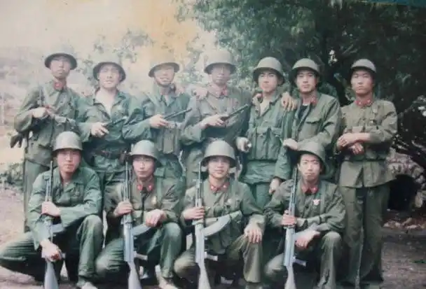 越反击战"一级英雄",先后9次手术,最终截肢靠轮椅生活_敌人_战争_徐良