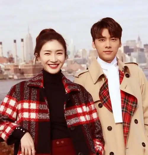 李易峰女友李菲儿(李菲儿李易峰八字姻缘) - oto联盟