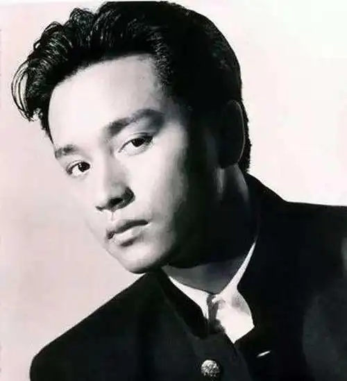 盘点明星的大背头尊龙赢在气质您觉得还有谁