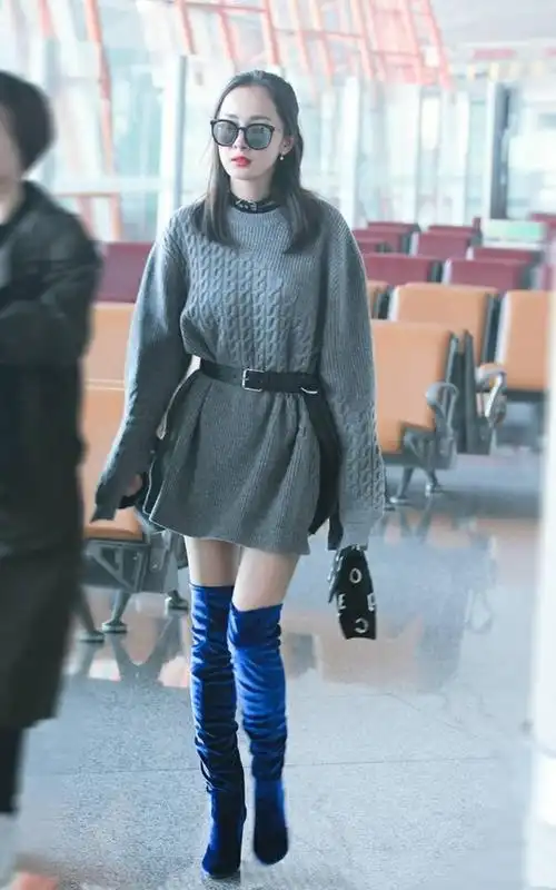 机场如秀场,杨幂每次出现都独具魅力,闪耀迷人