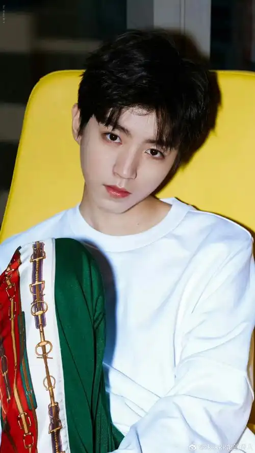 97#王俊凯味全乳品代言人#97  97#王俊凯二十四岁肆意生长