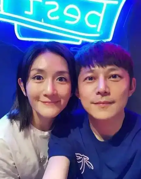 情商盆地谢娜出卖李小冉上位被刘德华成龙说大脑有问题