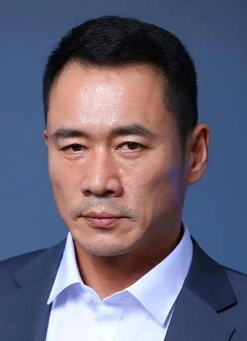 这三个版本,有祝延平版本,有丁海峰版本,有陈龙版本,三个版本里