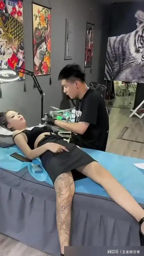 哪怕是私人的小公司,只要有的选,谁也不愿意招一个带纹身的.