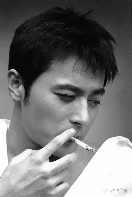 吴亦凡偷瞄体育圈小鲜肉宁泽涛被当场抓包,盘盘教你一秒看穿男生型号