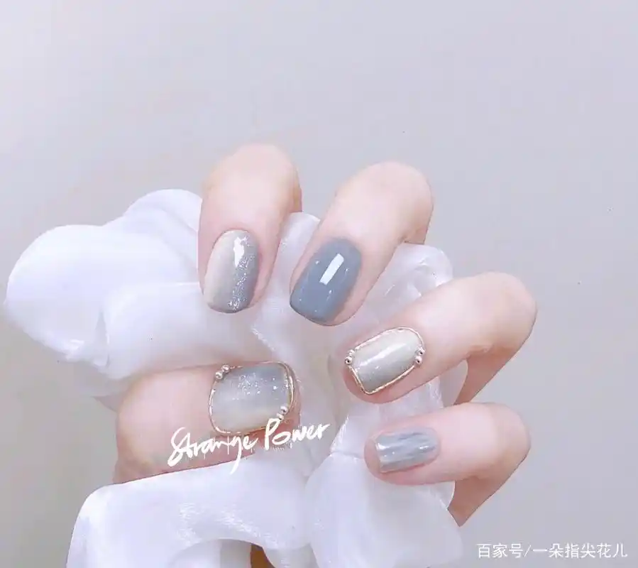 分享10款短指甲双色渐变美甲款式,款式太美,一定要试试