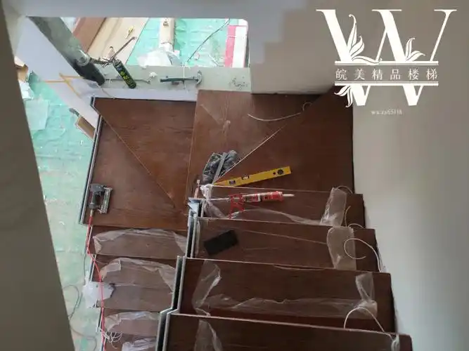 楼梯设计灵感库  #玻璃楼梯扶手  #楼梯  #网红玻璃楼梯  #别墅设计