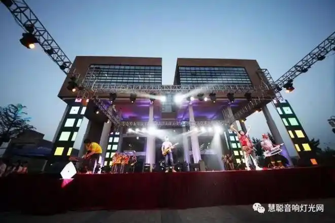 室外演出改善舞台拾音的6个技巧