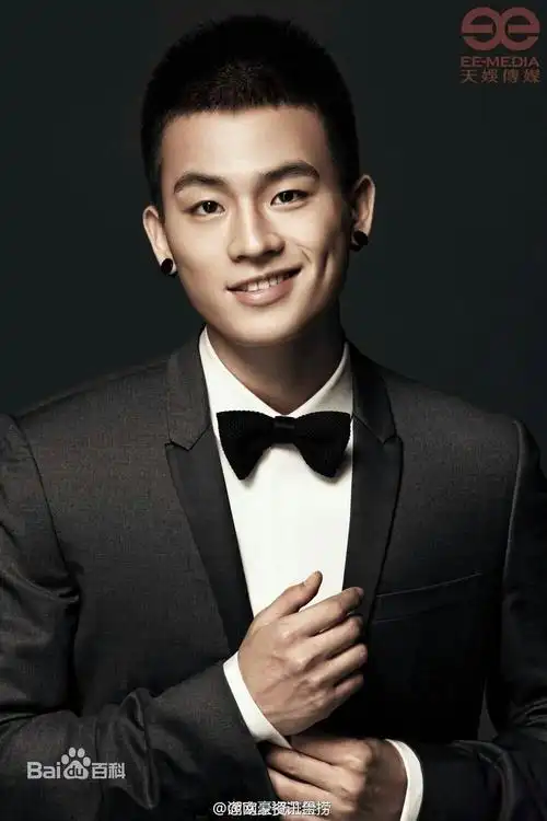 ou),1992年10月13日出生于福建省福州市平潭县,中国内地流行乐男歌手