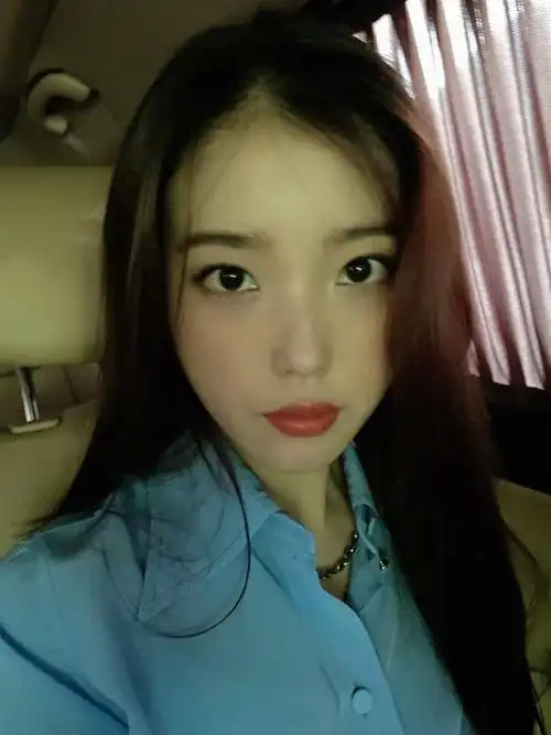 iu出道12周年纪念自拍大放送365天都漂亮的话是犯规啊