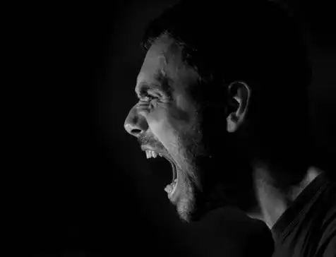 01坏脾气:爱情里,如果男人的坏脾气都给了女人,男人对女人彻底失望了