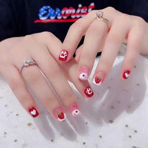 学生党短甲水果可爱显白动物红色美甲图片