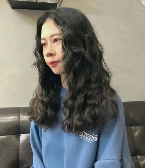 2021年绝美中长发烫全头