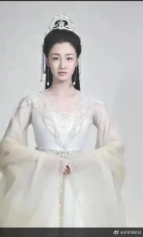 杨紫沉香如屑定妆有两张