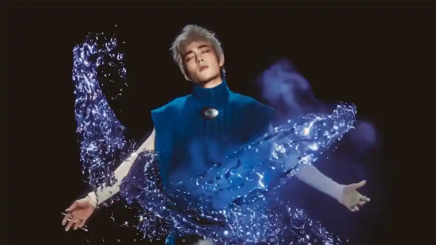 肖战最新花絮曝光品牌方却对他却绝口不提这是要学美图秀秀