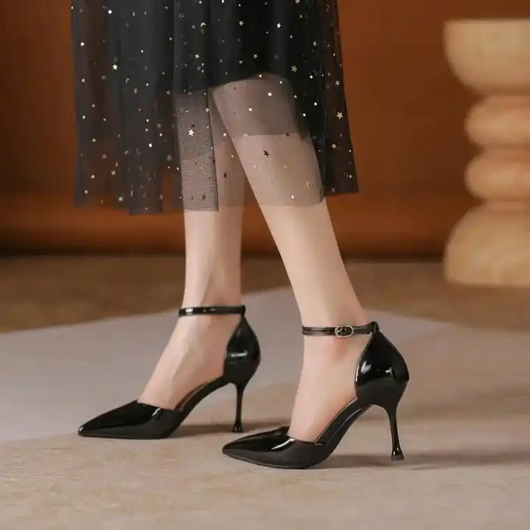 高跟鞋女鞋品牌女鞋.他们说"没有遭遇过社会毒打的人"才会对这 - 抖音