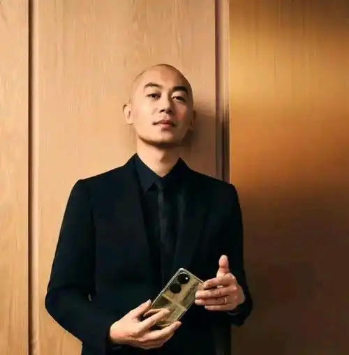 朱亚文光头像葛优陈晓陈妍希太甜了张杰晒新年的22个愿望