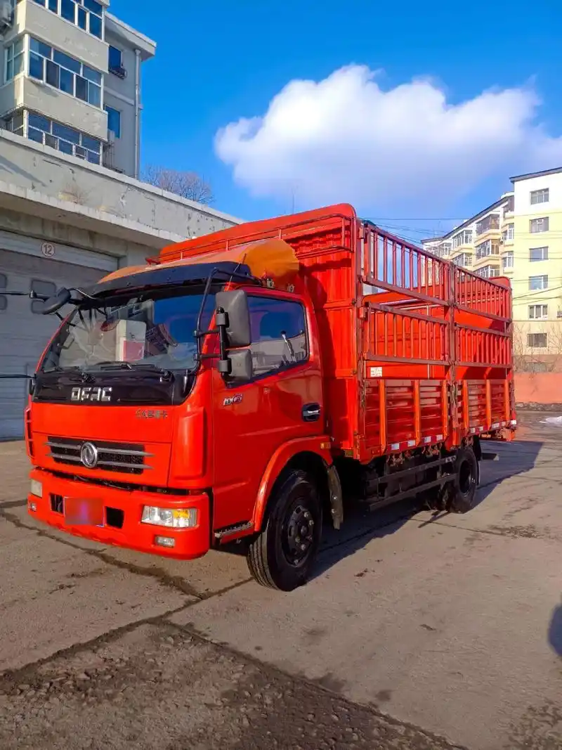 现车多多平板箱货高栏蓝牌黄牌货车都有,需要货车你就来,佳木斯本地看