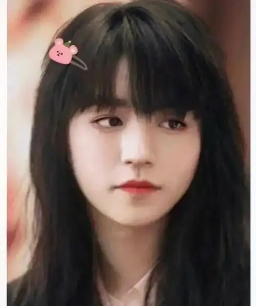 王俊凯 王俊凯的女装真的好美啊!#我的宝藏男孩  - 抖音