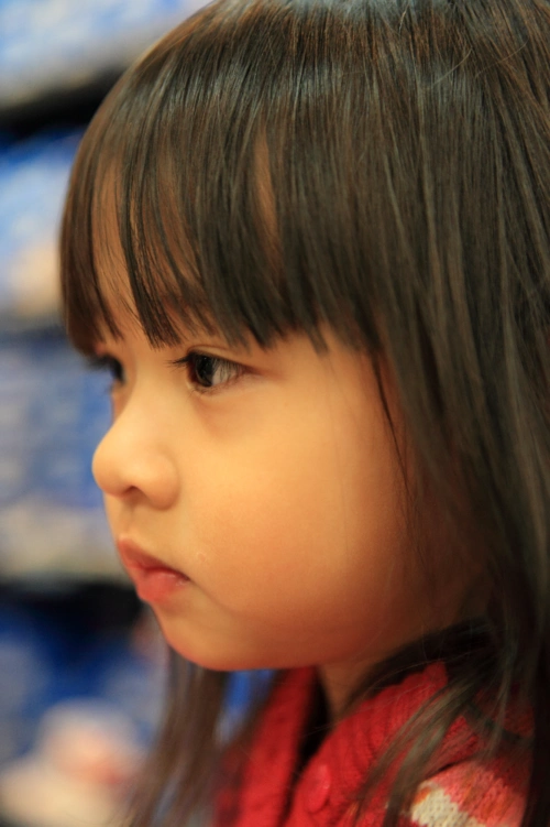 侧脸美照! 小三角  7楼luckkai1 摆姿势中