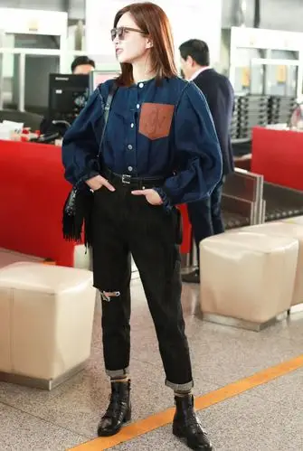 江疏影将"粘粘马丁靴"带入了江湖,时隔多年,终于又要火了!