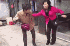 大妈吵架表情包.