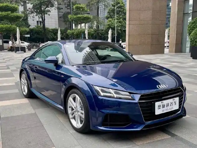 奥迪tt20t双门前驱硬顶轿跑车