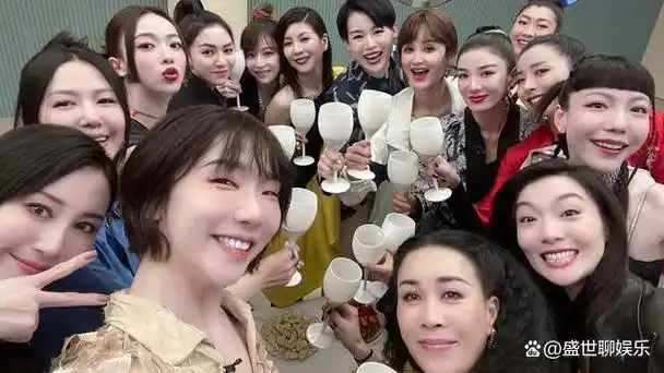 在这份名单中,11位姐姐成功出道,而前三名分别是ella,谢娜和芝芙.