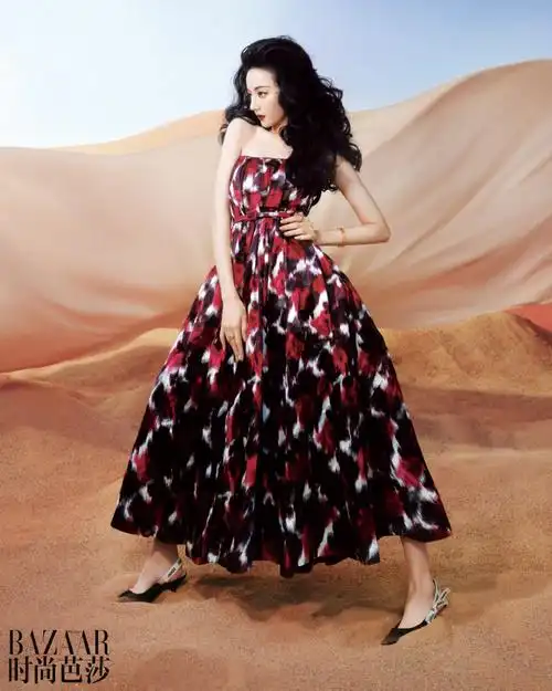 时尚芭莎八月刊##迪丽热巴盛夏浓颜芭莎封面