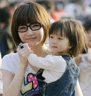 高晓松老婆徐粲金资料和图片看看她是做什么的 - 新宇视窗