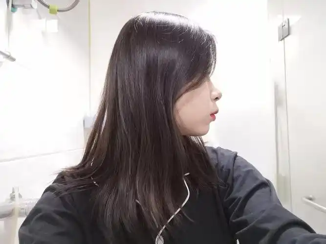 放一些侧脸图吧