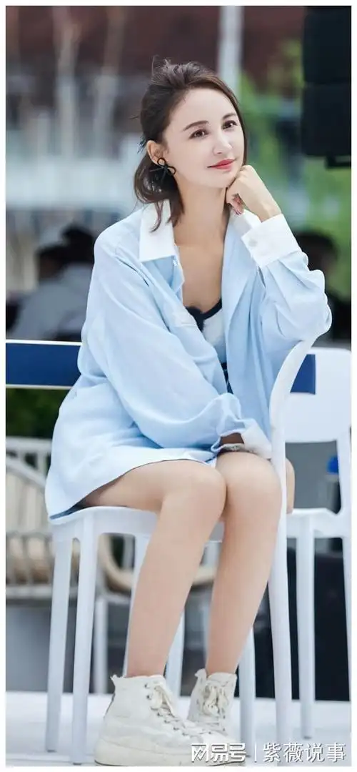 张歆艺亮相引爆热议纤纤身形惊艳众人网友赞叹不已